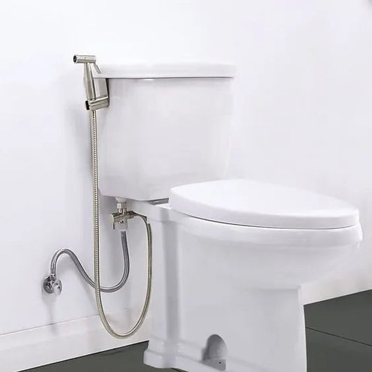When Using a Bidet: Do You Wipe or Bidet Spray First?
